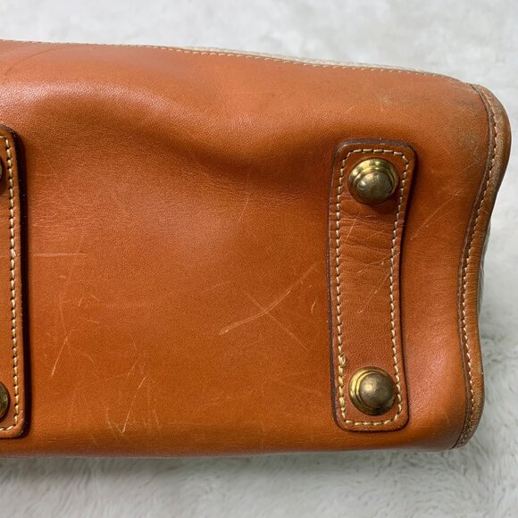 Dooney & Burke Women's Vintage Cream Leather Handbag - Picture 4 of 15